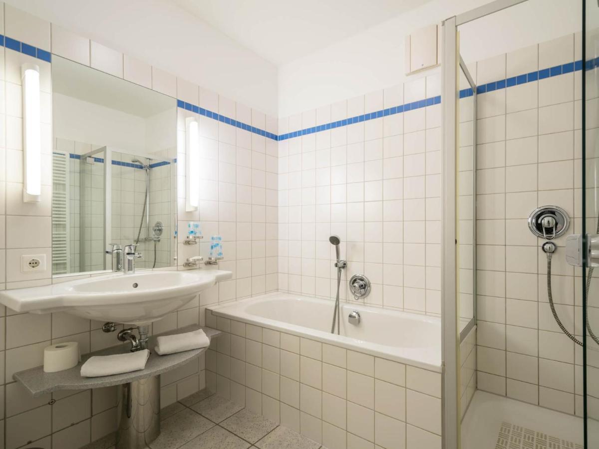 Kaiservillen Heringsdorf - Ferienwohnung Mit 1 Schlafzimmer Und Terrasse D102 ภายนอก รูปภาพ